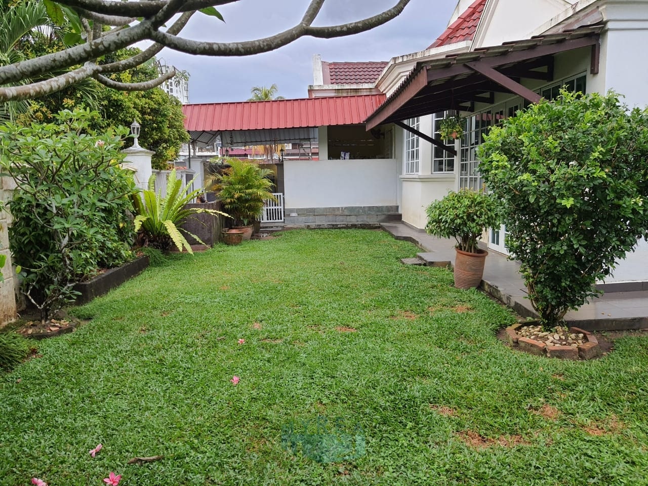 Taman Tasek Double Storey End Lot