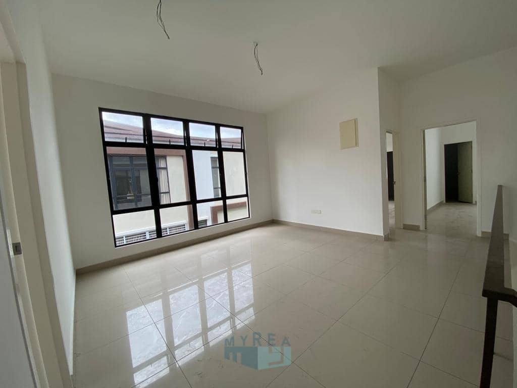 Bandar Cemerlang Cluster House