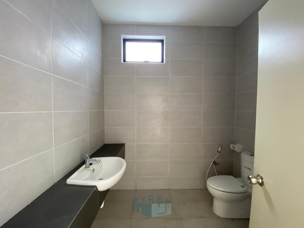 Bandar Cemerlang Cluster House