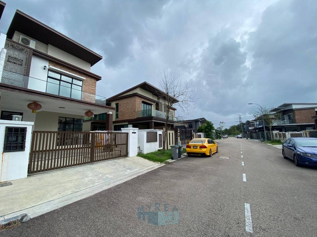 Bandar Cemerlang Cluster House