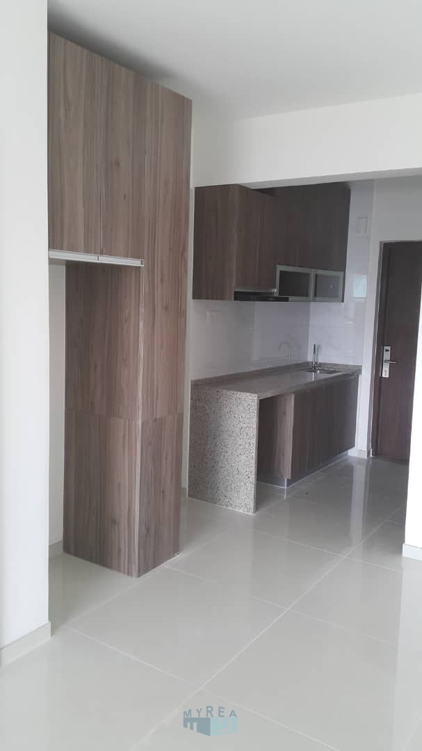 FOREST CITY, REGALIA PARK APARTMENT FOR SALE