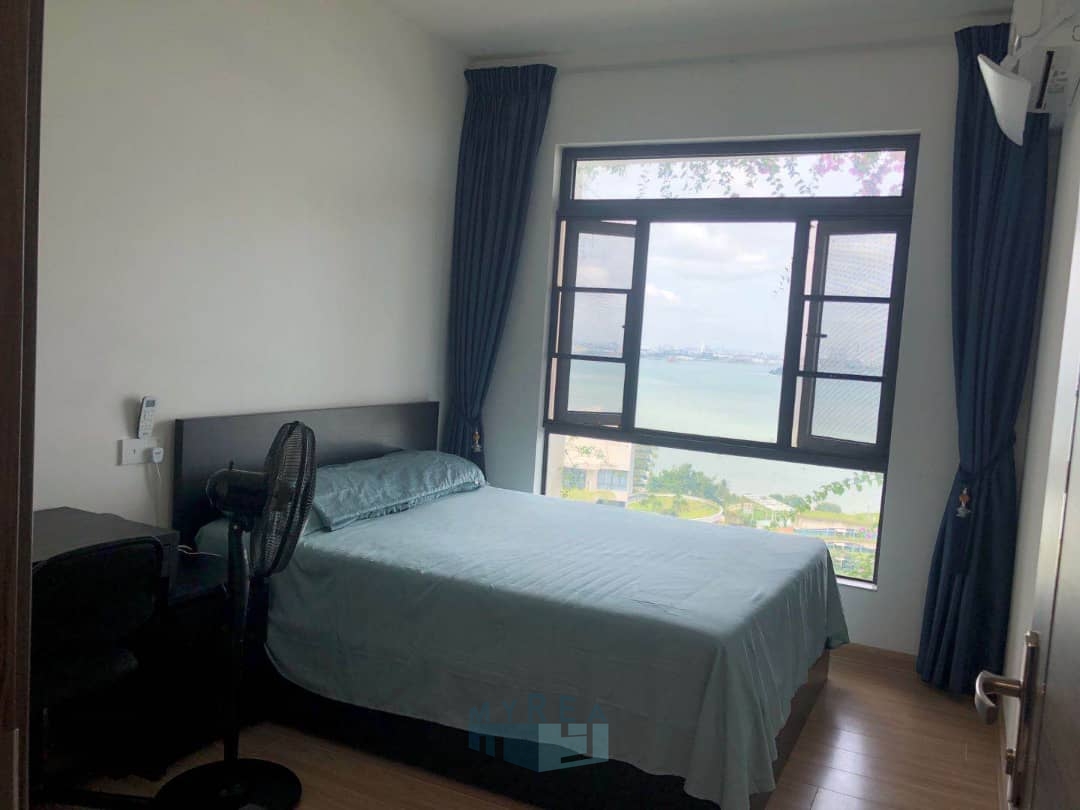 FOREST CITY APARTMENT FOR SALE