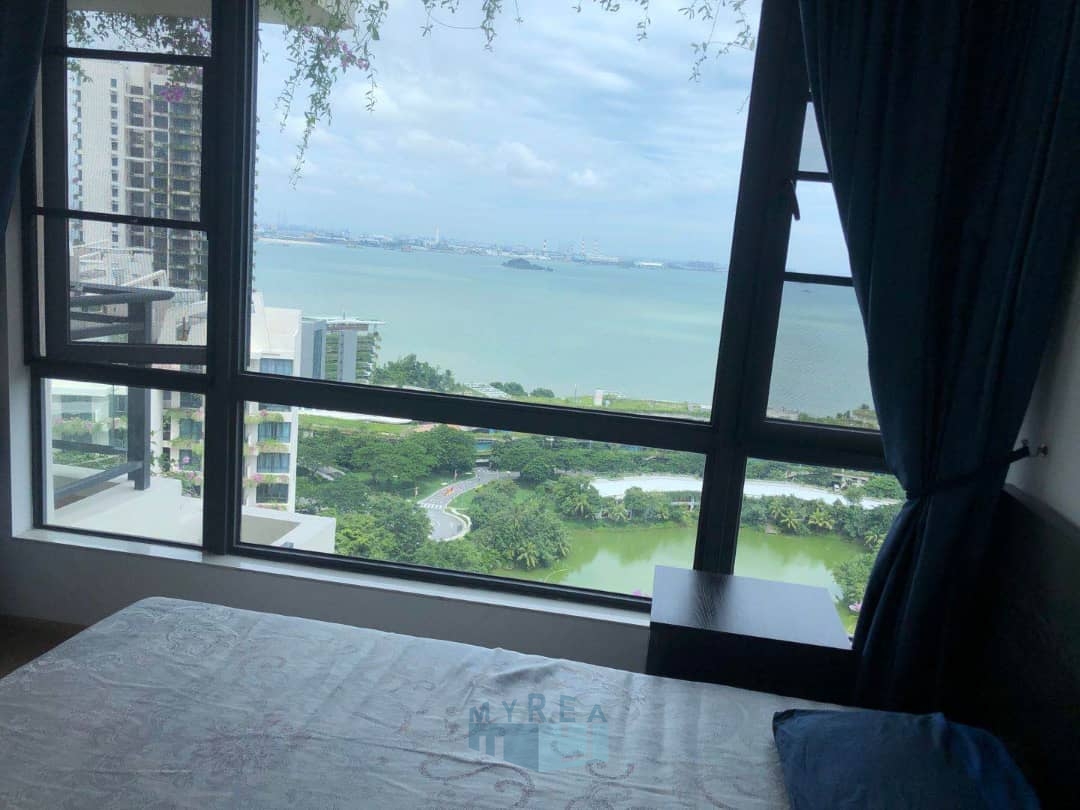 FOREST CITY APARTMENT FOR SALE