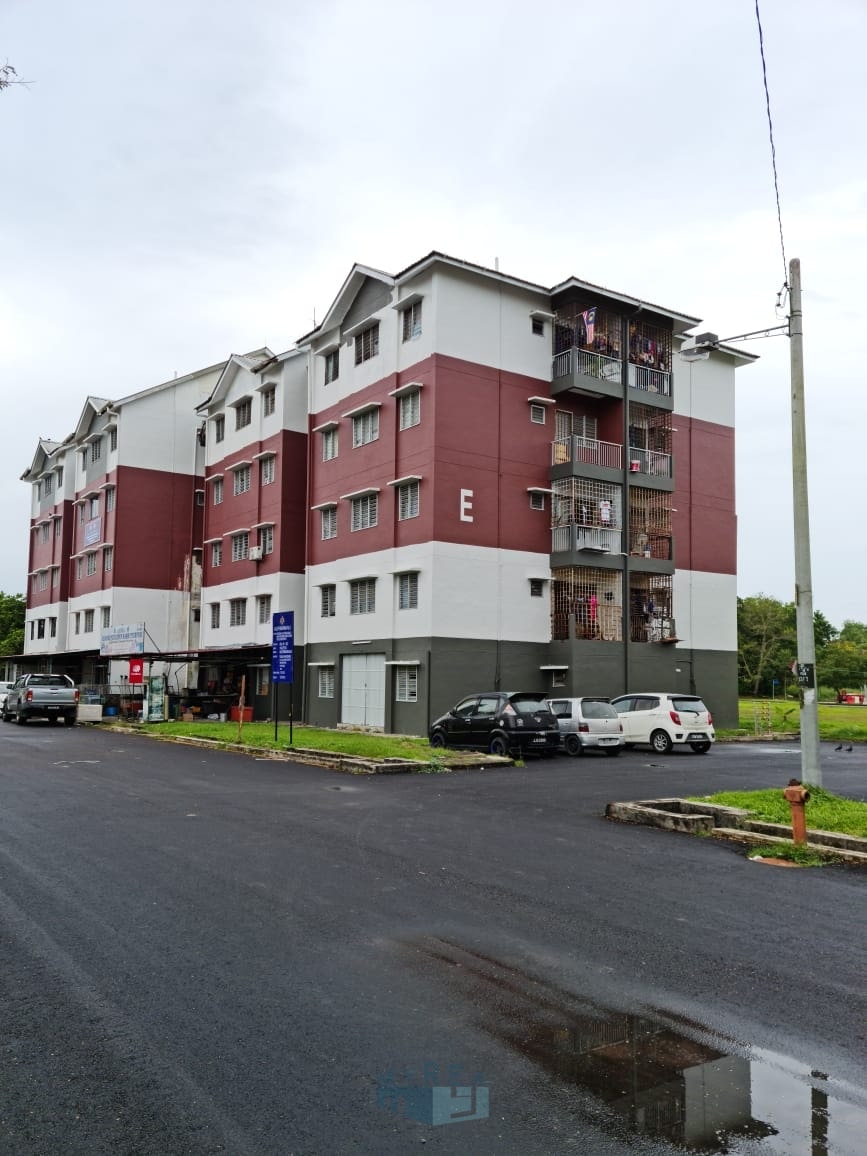SENAI SERI INDAH 3 ROOMS FLAT FOR SALE