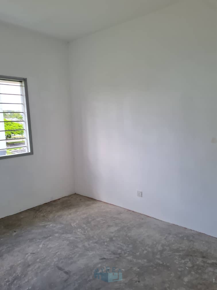 SENAI SERI INDAH 3 ROOMS FLAT FOR SALE