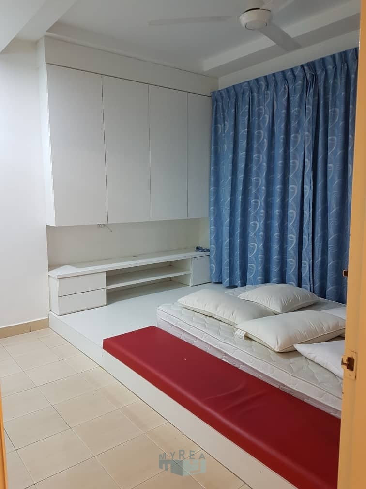 ASTER COURT APARTMENT FOR SALE