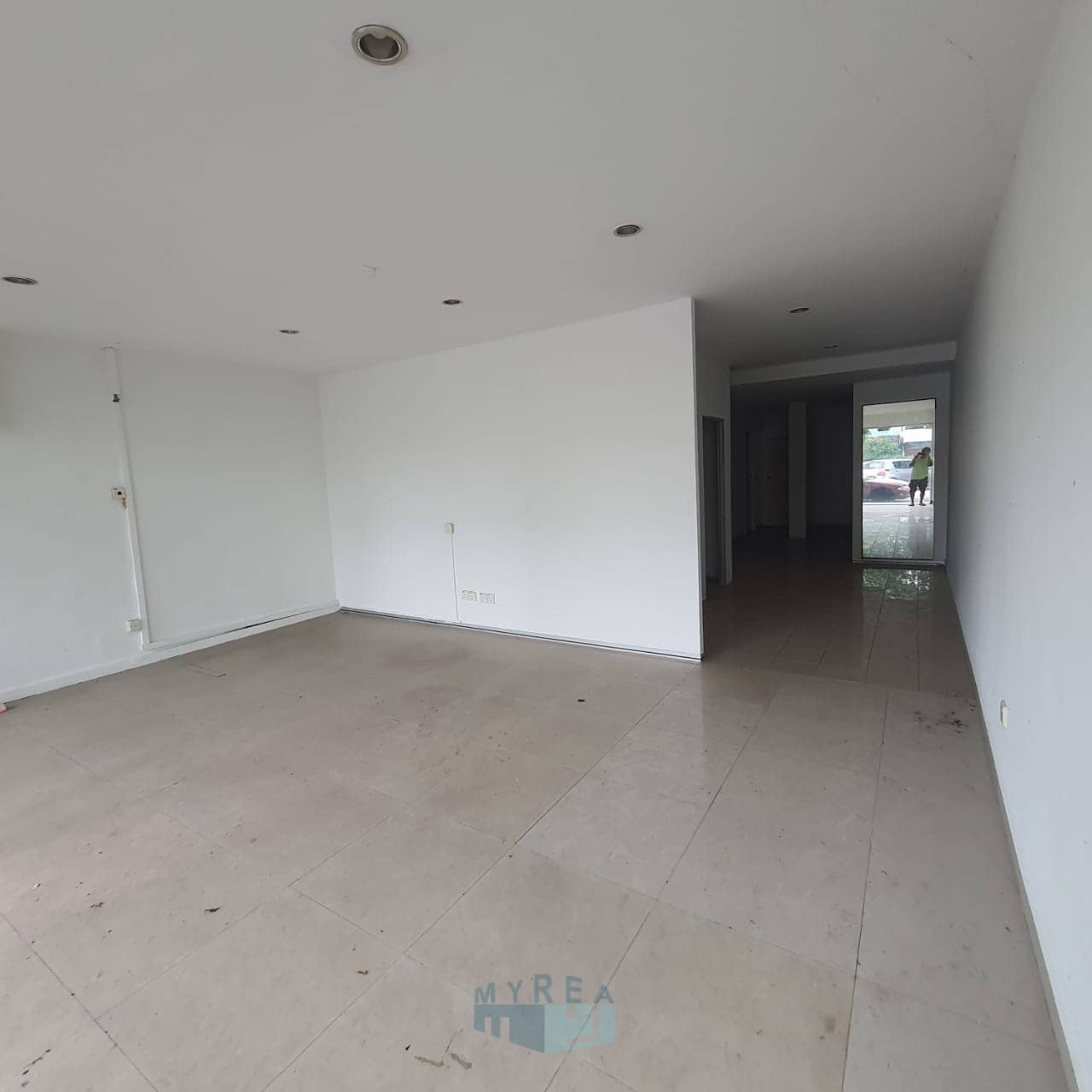 TAMAN CENTURY 2 STY SHOPHOUSE FOR SALE