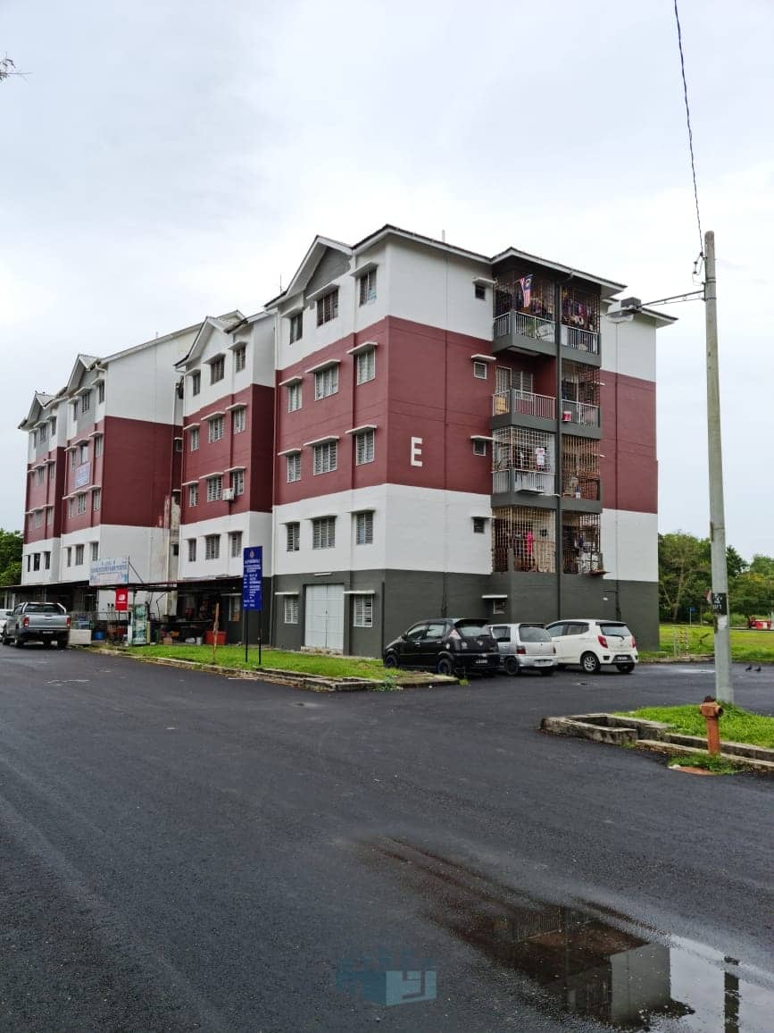 SENAI SERI INDAH FLAT FOR SALE