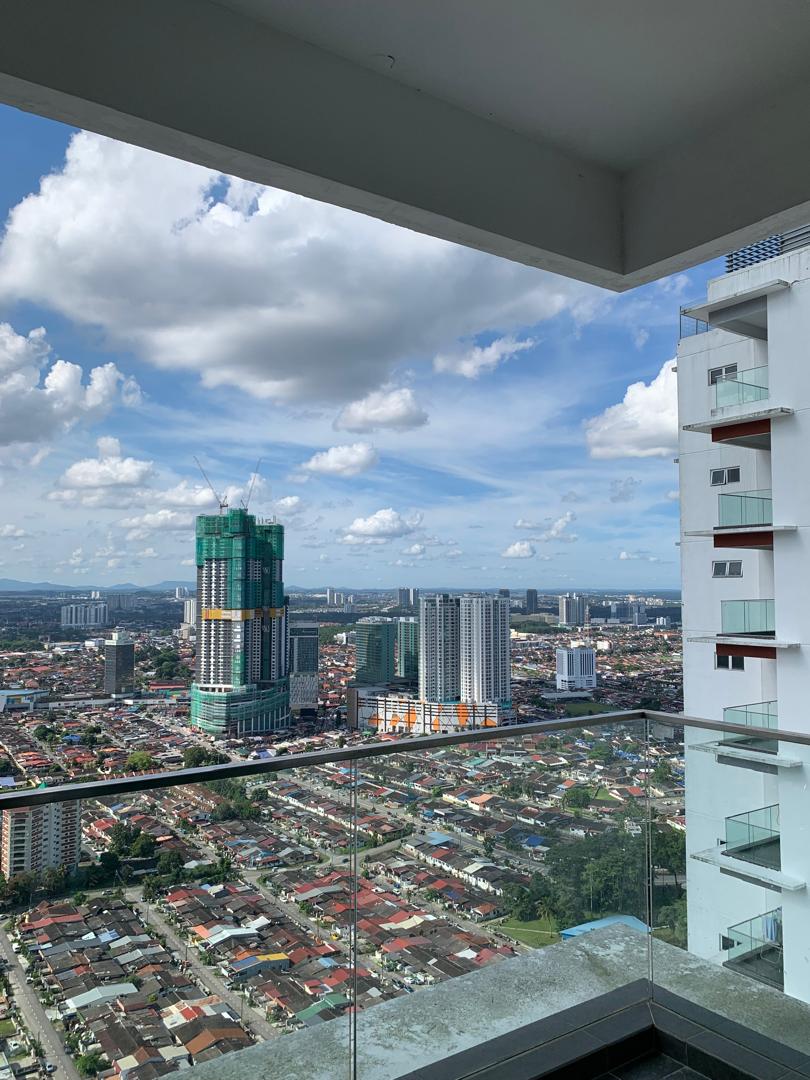 Pinnacle Tower Residence